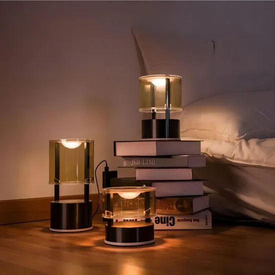 Moderne goldene Acryl-Tischlampe, USB-Stecker, Umgebungsgesten-Sensor, Nachtlampe, stufenlos dimmbar, warmweißes LED-Nachtlicht